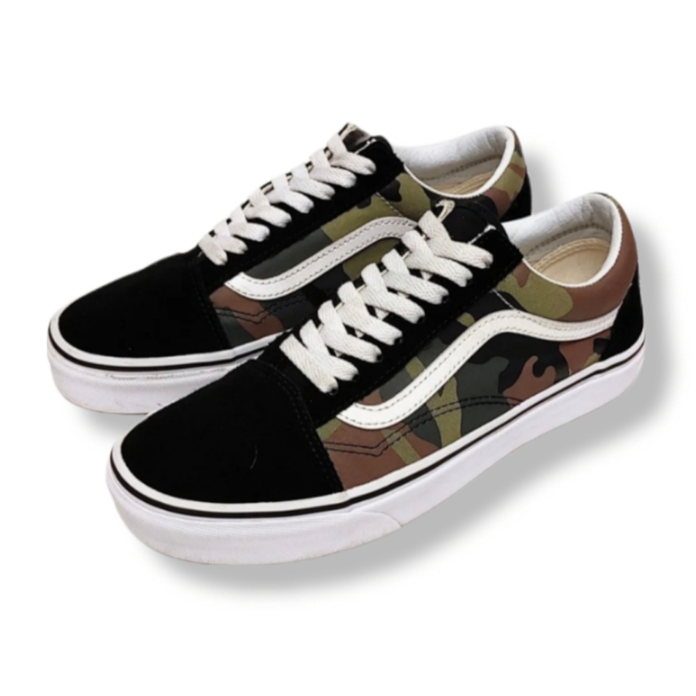 VANS Shoes Old Skool Woodland Camo Skate Shoes Women's 8.5 / Men's 7 US